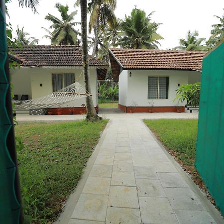 MundrothuruthPrakruthi Residency Munroeislandアパートメント エクステリア 写真