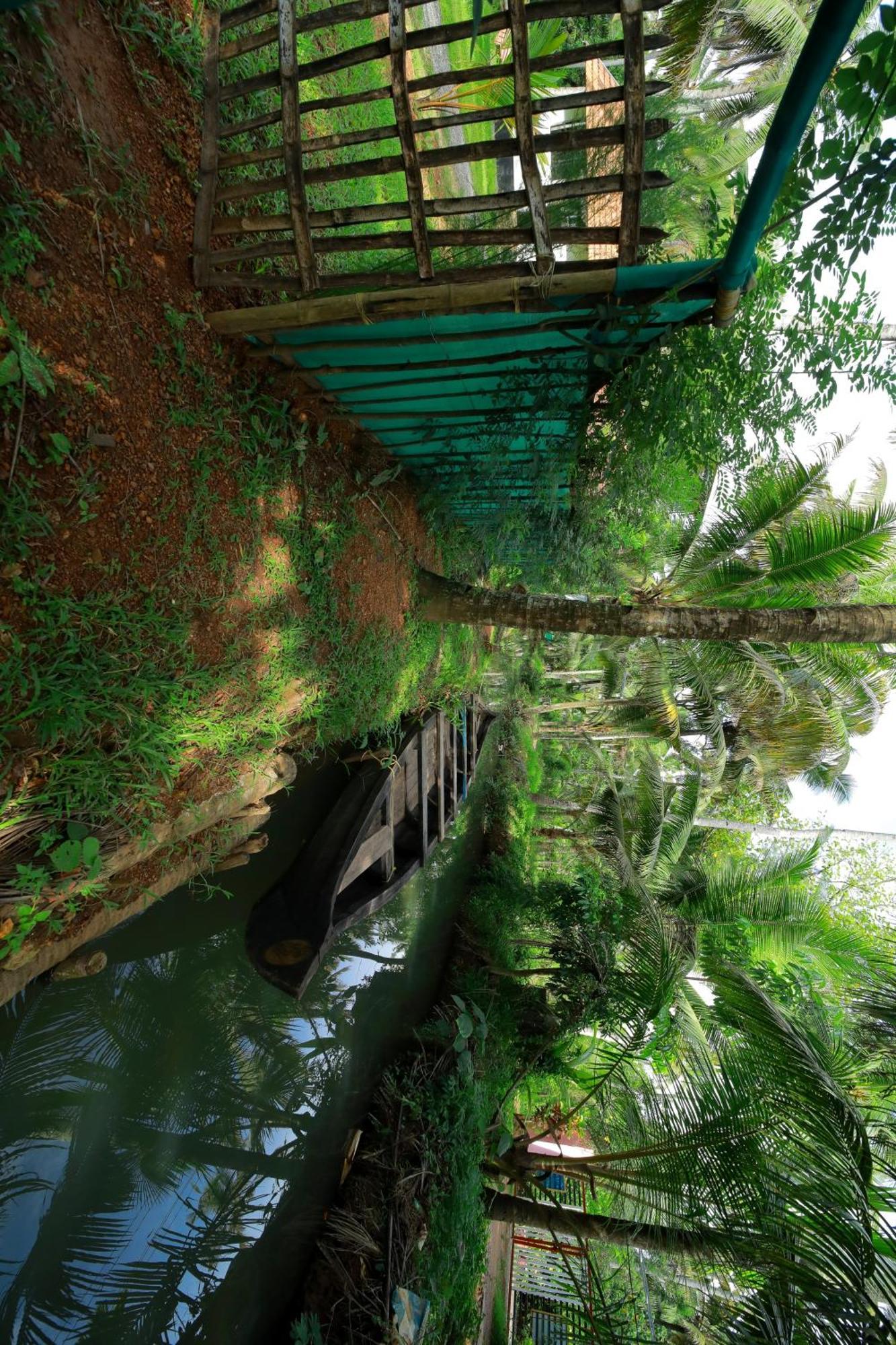 MundrothuruthPrakruthi Residency Munroeislandアパートメント エクステリア 写真