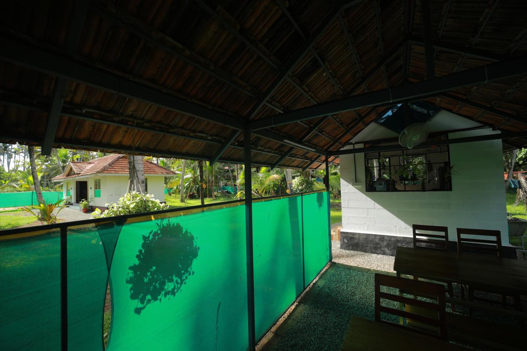 MundrothuruthPrakruthi Residency Munroeislandアパートメント エクステリア 写真